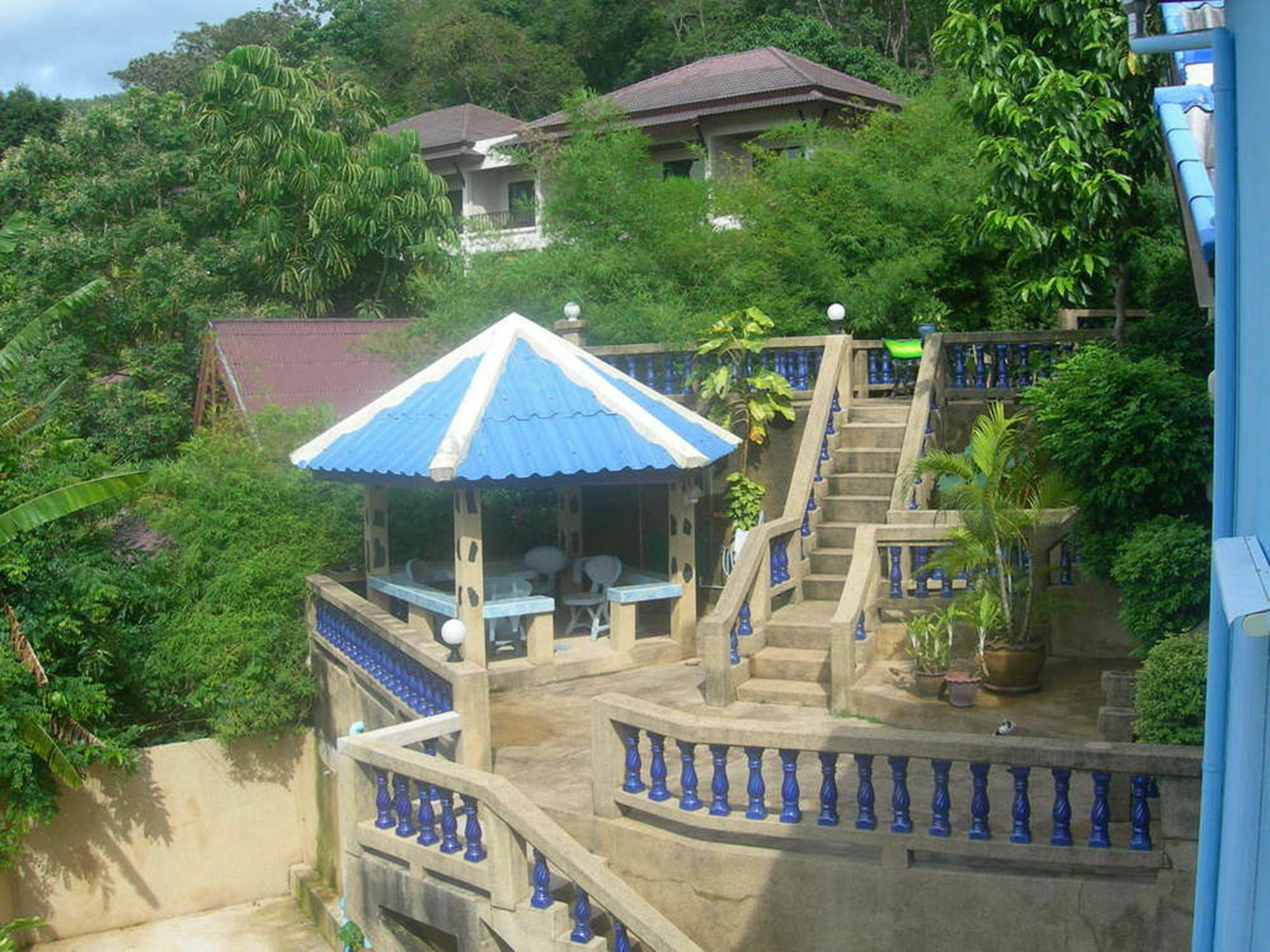 On Hill Phuket Hotel